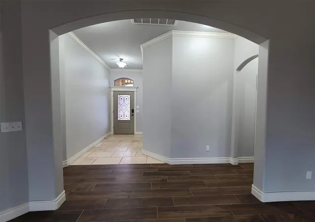 2nd image of 4800 Hambletonian Ln, Mustang, OK 73064 | MLS# 1221855
