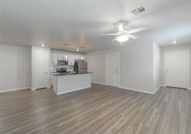 5th image of 11210 Burnham Ave, Oklahoma City, OK 73114 | MLS# 1221914
