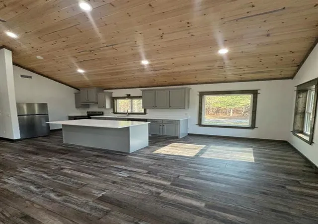 Photo 4 of Single family home for sale at 1275 Dawn View Way, Broken Bow, OK 74728 | MLS# 1221927 | Listing updated on 2026-10-16
