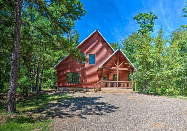 Photo 1 of Single family home for sale at 31 N Neeson Wood Cir, Broken Bow, OK 74728 | MLS# 1222055 | Listing updated on 2026-07-31