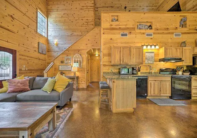 Photo 5 of Single family home for sale at 31 N Neeson Wood Cir, Broken Bow, OK 74728 | MLS# 1222055 | Listing updated on 2026-07-31