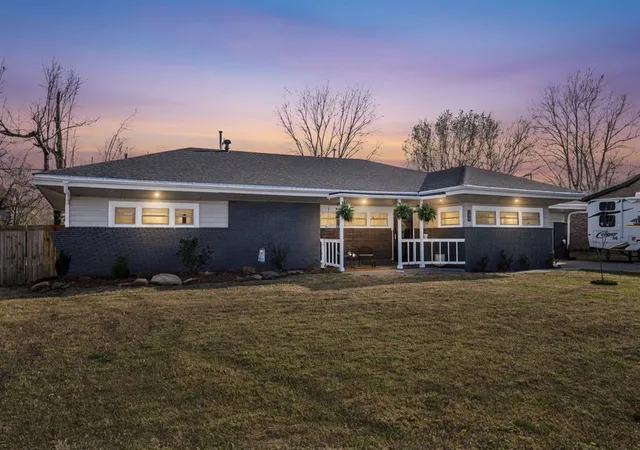 Homes for sale in Seminole, OK | 905 Lee Ave, Seminole, OK 74868 | MLS# 1222073