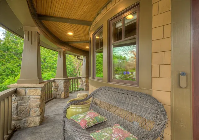 Photo 3 of Single family home for sale at 1100 Woodrow Ct, Norman, OK 73072 | MLS# 1222074 | Listing updated on 2026-10-06