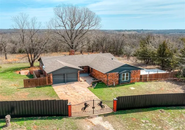 4th image of 9009 144Th St, Lexington, OK 73051 | MLS# 1222078