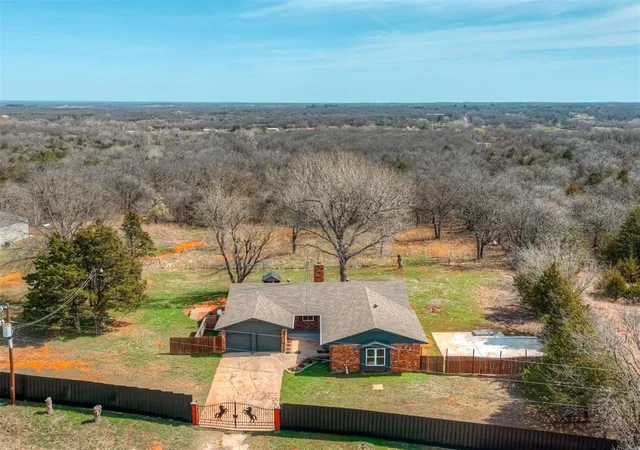 3rd image of 9009 144Th St, Lexington, OK 73051 | MLS# 1222078