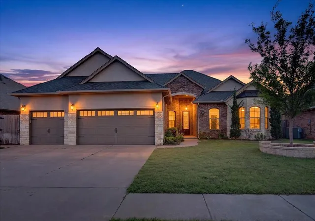 Photo 2 of Single family home for sale at 3905 Acoma Dr, Oklahoma City, OK 73160 | MLS# 1222151 | Listing updated on 2026-04-30