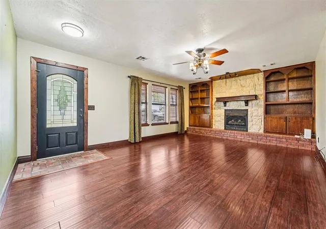Photo 3 of Sale Pending at 7010 Alameda St, Norman, OK 73026 | MLS# 1222152 | Listing updated on 2026-08-29