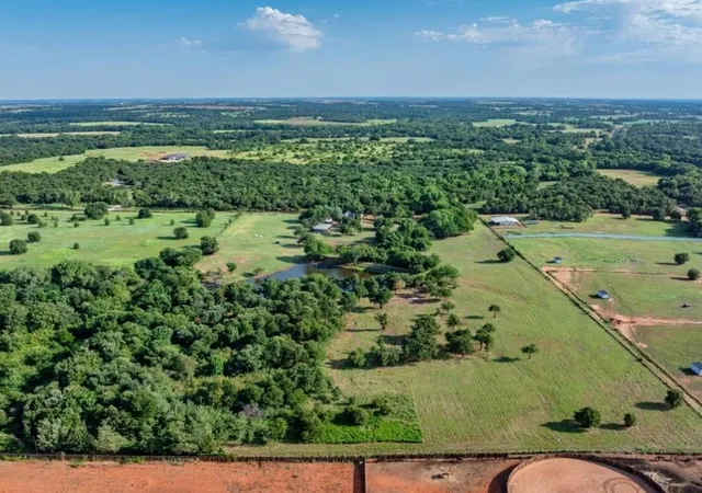 35th image of 5770 W Forrest Hills Rd, Guthrie, OK 73044 | MLS# 1222199