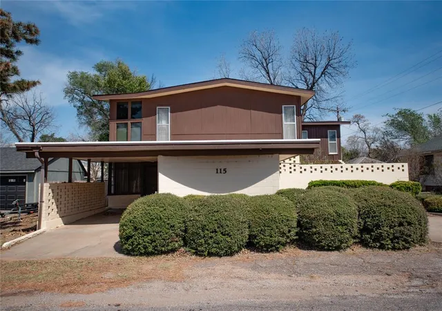 Homes for sale in Mangum, OK | 115 E Van Buren St, Mangum, OK 73554 | MLS# 1222209