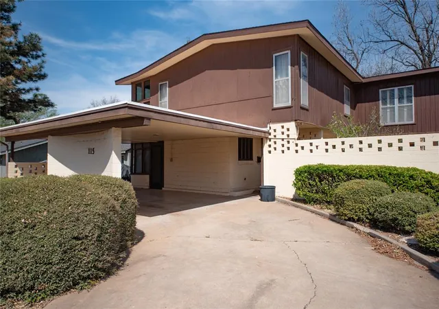 Homes for sale in Mangum, OK | 115 E Van Buren St, Mangum, OK 73554 | MLS# 1222209