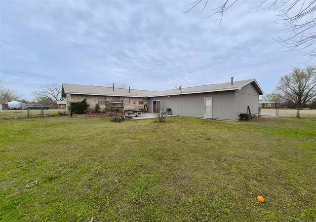 Homes for sale in Morrison, OK | 201 Taz Ave, Morrison, OK 73061 | MLS# 1222210