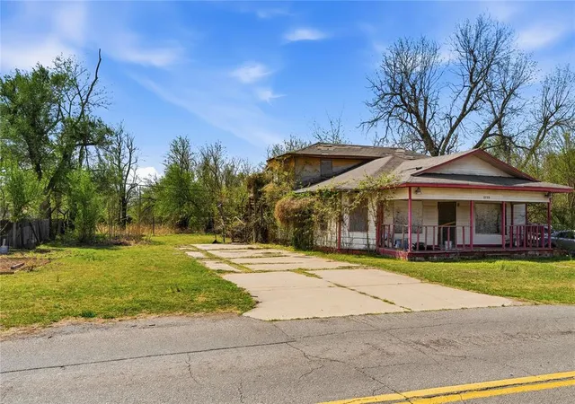 4th image of 2722 Ne 16Th St, Oklahoma City, OK 73117 | MLS# 1222271