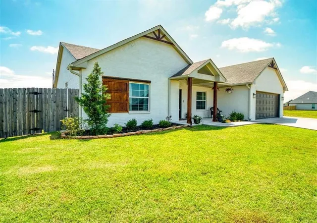 1st image of 11611 Carefree Ln, Shawnee, OK 74804 | MLS# 1222361