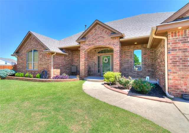 Photo 2 of Single family home for sale at 10801 Nw 118th Place, Yukon, OK 73099 | MLS# 1222363 | Listing updated on 2026-09-23
