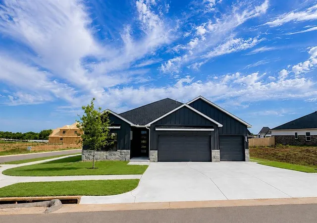 34th image of 4225 Nw 180th St, Edmond, OK 73012 | MLS# 1222452
