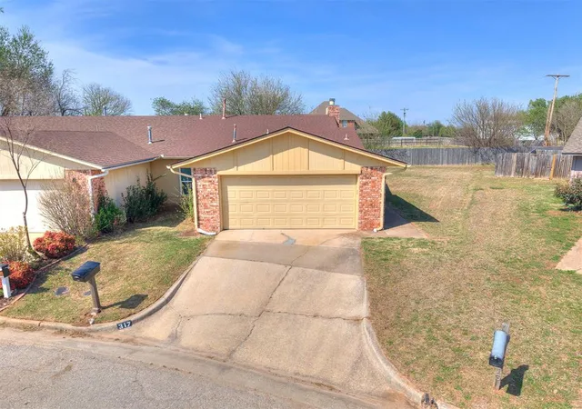 1st image of 317 Sw 92nd St, Oklahoma City, OK 73139 | MLS# 1222456