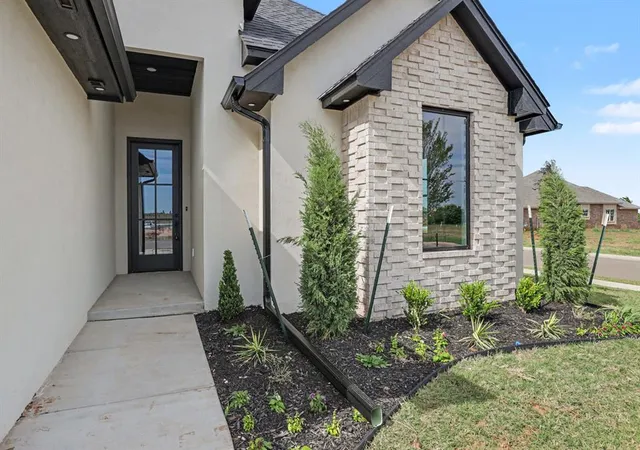 Homes for sale in Oklahoma City, OK | 6505 Nw 145Th St, Oklahoma City, OK 73142 | MLS# 1222491