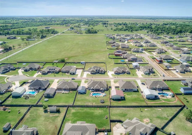 Homes for sale in Yukon, OK | 2817 Bens Cir, Yukon, OK 73099 | MLS# 1222599
