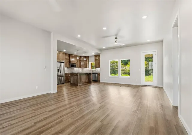 image of 110 Garrett Dr, Wynnewood, OK 73098 | MLS# 1222615