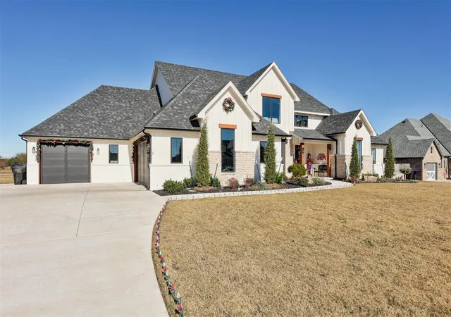 Photo 4 of Single Family Residence at 3400 Woodland Springs Dr, Norman, OK 73072 | MLS# 1222636 |  | Sold on 2026-05-26