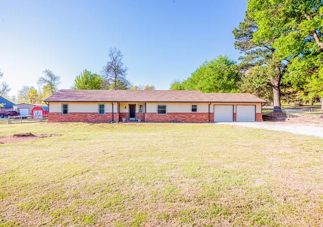 Homes for sale in Choctaw, OK | 15378 E Reno Ave, Choctaw, OK 73020 | MLS# 1222643