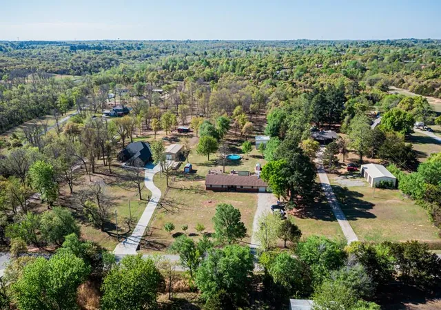 Homes for sale in Choctaw, OK | 15378 E Reno Ave, Choctaw, OK 73020 | MLS# 1222643