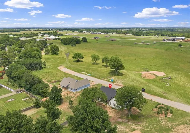 Homes for sale in Wynnewood, OK | 114 Garrett Dr, Wynnewood, OK 73098 | MLS# 1222700