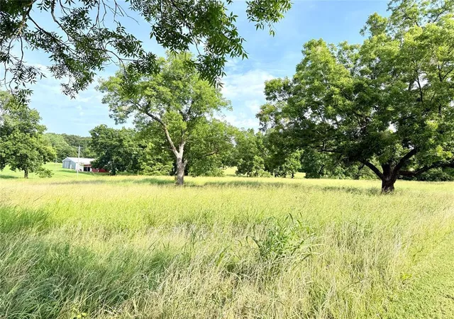 1st image of 818 E 8th St, Chandler, OK 74834 | MLS# 1222785