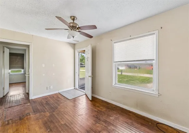 Homes for sale in Crescent, OK | 103 S Cedar St, Crescent, OK 73028 | MLS# 1222792
