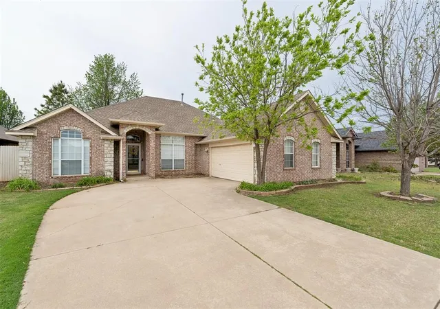 Photo 2 of Sale Pending at 7520 Nw 132nd Street, Oklahoma City, OK 73142 | MLS# 1222848 | Listing updated on 2026-09-13