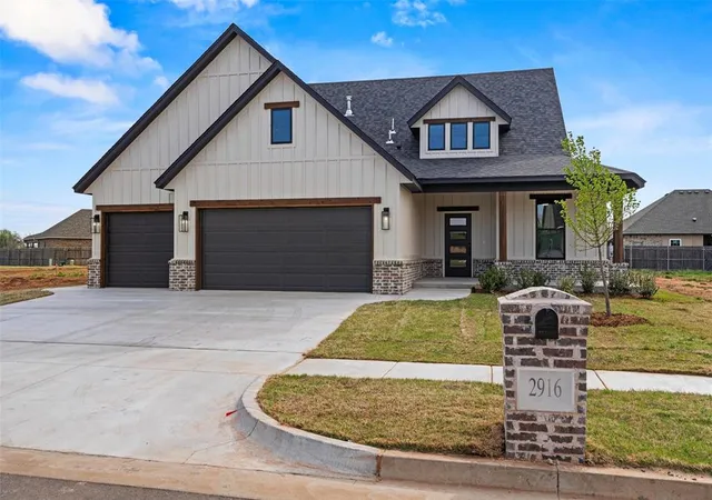 Photo 1 of Single family home for sale at 2916 River Birch Ln, Yukon, OK 73099 | MLS# 1222851 | Listing updated on 2026-09-22