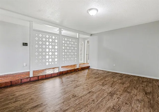 Photo 4 of Single family home for sale at 5004 NW 61st Place, Oklahoma City, OK 73122 | MLS# 1222875 | Listing updated on 2026-07-10