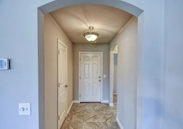 5th image of 19108 Vea Dr, Edmond, OK 73012 | MLS# 1222904
