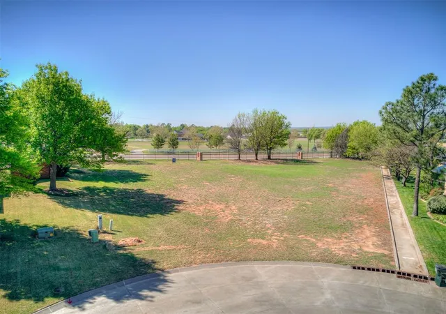 Photo 3 of Sale Pending at 4370 Covington Way, Norman, OK 73072 | MLS# 1222954 | Listing updated on 2026-08-26