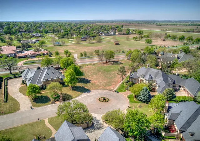 Photo 3 of Sale Pending at 4370 Covington Way, Norman, OK 73072 | MLS# 1222954 | Listing updated on 2026-08-26