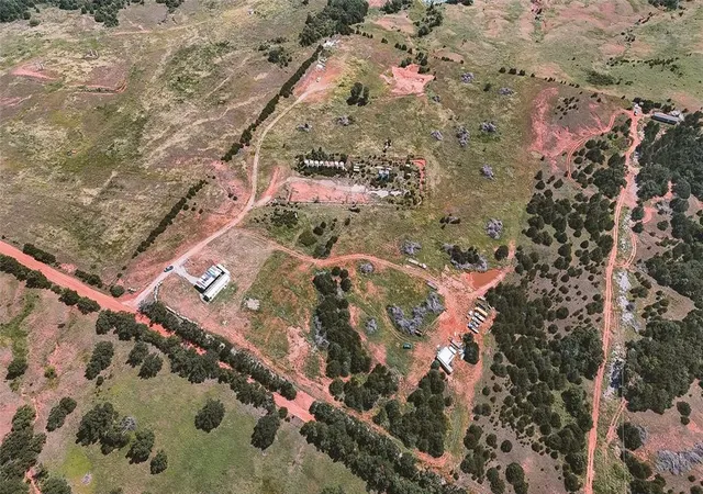 2nd image of 16325 Industrial Rd, Meridian, OK 73058 | MLS# 1223040
