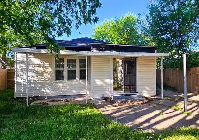 4th image of 218 Nw 5Th Ave, Ardmore, OK 73401 | MLS# 1223201