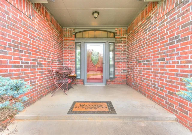 3rd image of 1300 Brixton Rd, Edmond, OK 73034 | MLS# 1223230