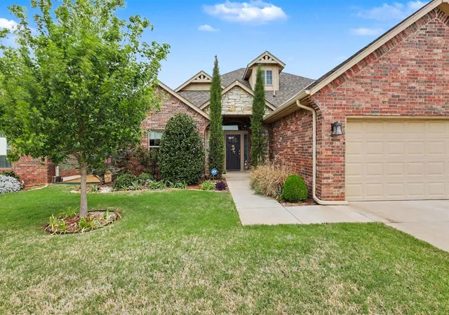 Photo 2 of Single family home for sale at 609 S Texoma Dr, Edmond, OK 73025 | MLS# 1223238 | Listing updated on 2026-08-26