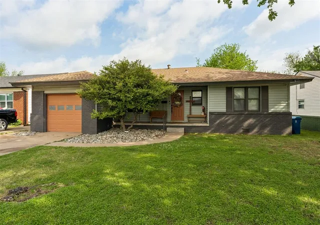 Homes for sale in Cushing, OK | 1110 E 6th St, Cushing, OK 74023 | MLS# 1223284