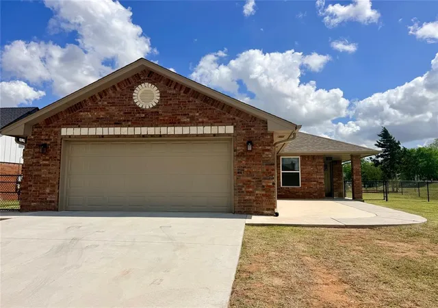 1st image of 131 Bowerwood Dr, Chickasha, OK 73018 | MLS# 1223302