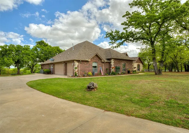 Photo 2 of Single family home for sale at 11597 273rd Street, Blanchard, OK 73010 | MLS# 1223538 | Listing updated on 2026-04-20