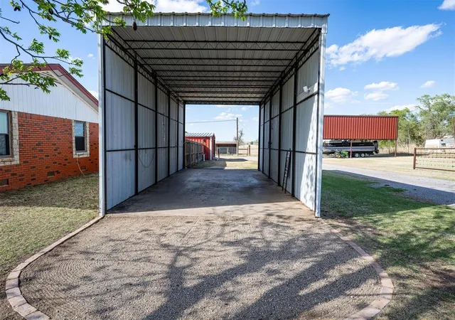 Homes for sale in Sentinel, OK | 921 E North Boundary St, Sentinel, OK 73664 | MLS# 1223584