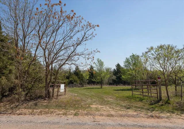 2nd image of 720 Nw Richland Rd, Piedmont, OK 73078 | MLS# 1223646