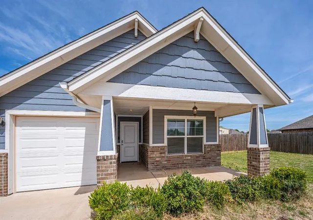 1st image of 1281 Lakeview Dr, Guthrie, OK 73044 | MLS# 1223720
