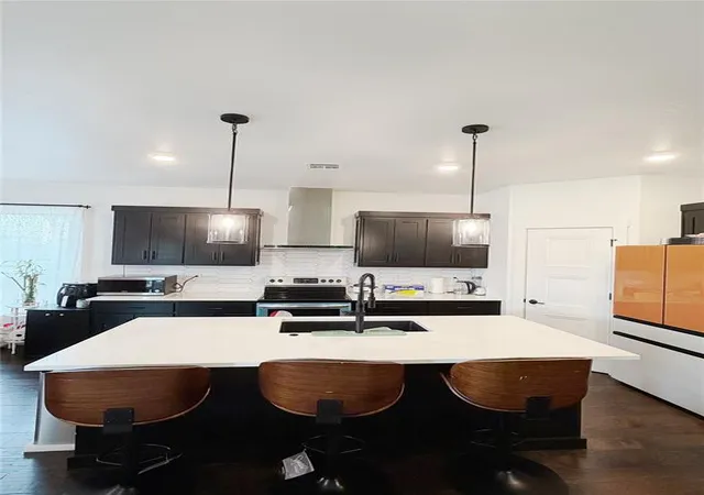 Photo 3 of Single family home for sale at 521 NW 176th Terrace, Edmond, OK 73012 | MLS# 1223743 | Listing updated on 2026-08-16