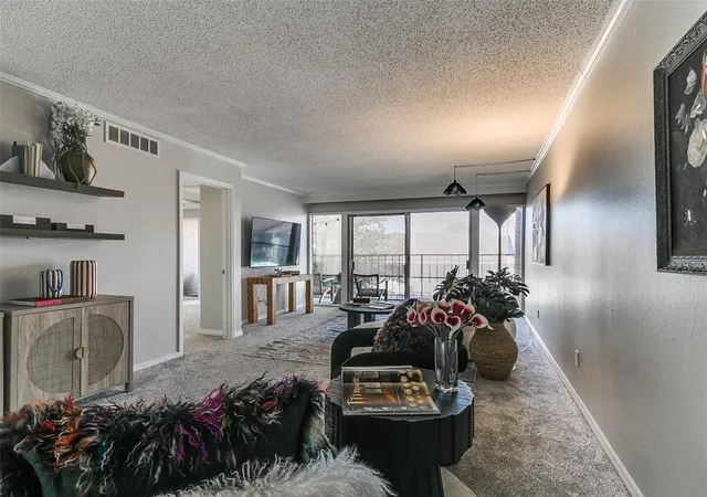 3rd image of 6100 N Brookline Ave, Oklahoma, OK 73112