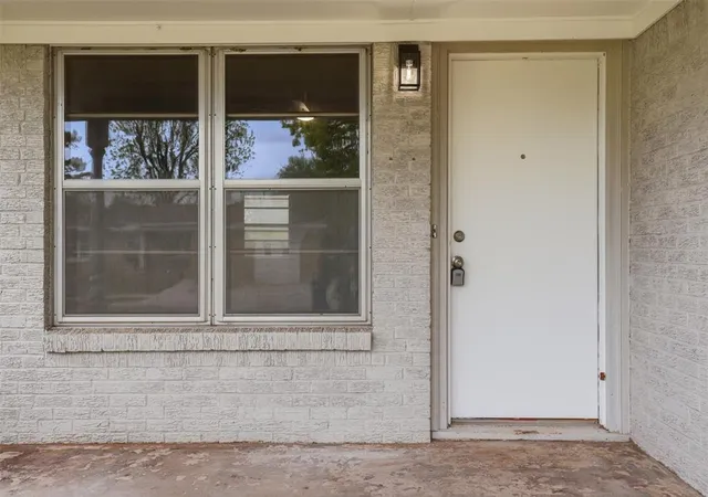 Homes for sale in Oklahoma City, OK | 104 Sw 50Th Street Street, Oklahoma City, OK 73109 | MLS# 1223775