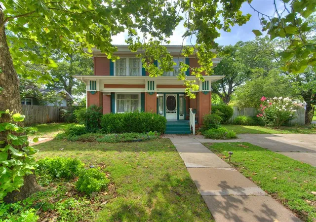 1st image of 604 S Crawford St, Norman, OK 73069 | MLS# 1223779