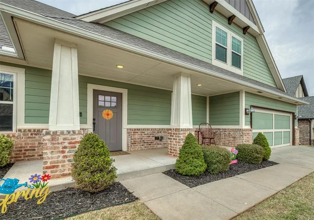 3rd image of 2333 Bretton Ln, Edmond, OK 73012 | MLS# 1223780